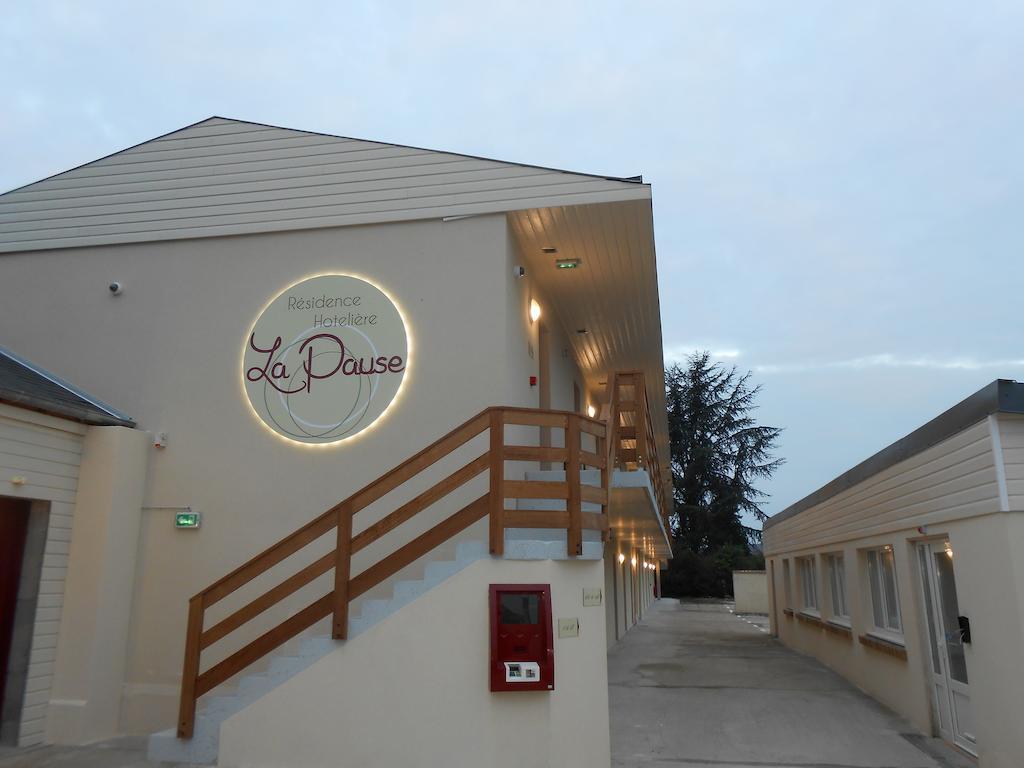 Hotel La Pause Évreux Esterno foto