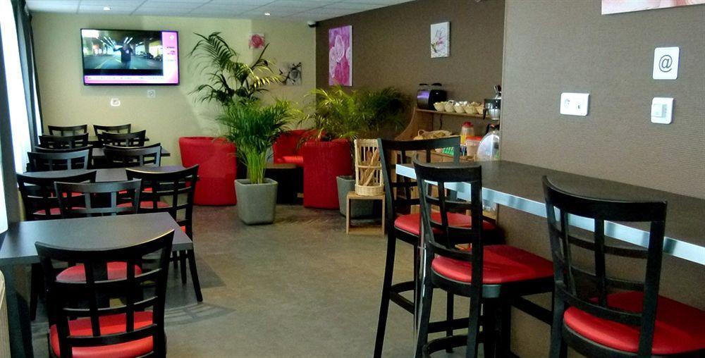 Hotel La Pause Évreux Esterno foto